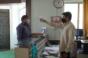 Hotel Aashish Deluxe Kolhapur