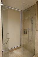 Azana Suite Hotel Antasari