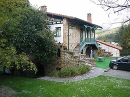 Hotel Rural Isasi