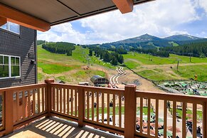 One Ski Hill Place S8421