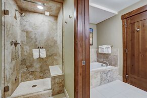 One Ski Hill Place S8421