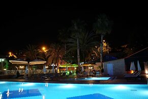 Ada Newday Resort Hotel