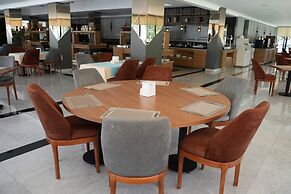 Ada Newday Resort Hotel