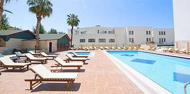 Ada Newday Resort Hotel