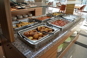 Ada Newday Resort Hotel