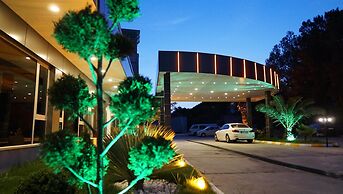 Ada Newday Resort Hotel