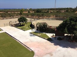 Arion Stables & Apartments