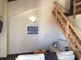 Arion Stables & Apartments