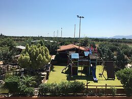 Arion Stables & Apartments