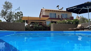 Arion Stables & Apartments