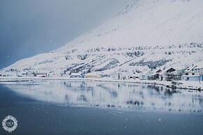 Media Luna Guesthouse