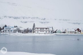 Media Luna Guesthouse