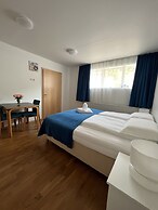 Media Luna Guesthouse