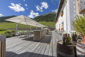 IN LAIN Hotel Cadonau