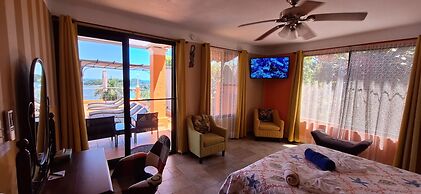 Boca Chica Bay Eco Lodge