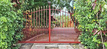 Boca Chica Bay Eco Lodge