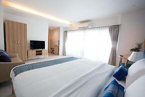 DeeProm Pattaya Hotel