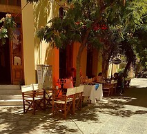 Arhontiko in the city