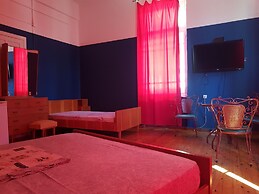 Arhontiko in the city