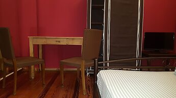 Arhontiko in the city