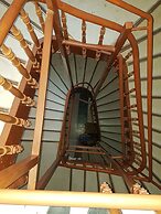 Arhontiko in the city