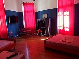 Arhontiko in the city