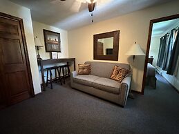 Woodfield Manor, A Sundance Vacations Property