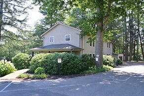 Woodfield Manor, A Sundance Vacations Property