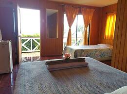 Hostal Akapu