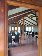 Hostal Akapu