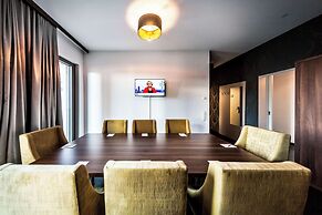 Best Western Plus Royal Suites