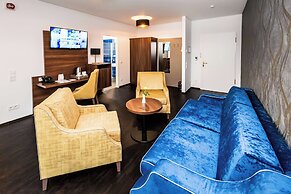 Best Western Plus Royal Suites