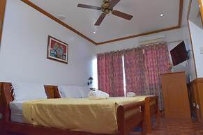 Ang Tahanan ni Aling Meding Hotel