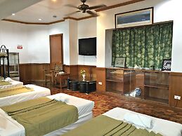 Ang Tahanan ni Aling Meding Hotel