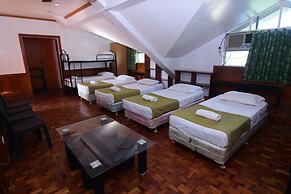 Ang Tahanan ni Aling Meding Hotel