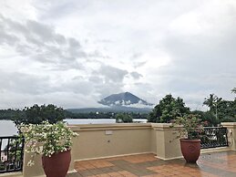 Ang Tahanan ni Aling Meding Hotel