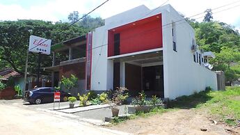 Hotel Elaine