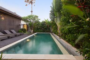 Echo Beach Villa & Apartment