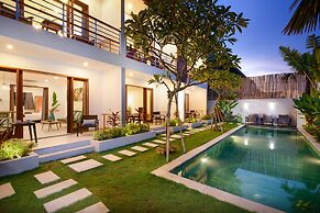 Echo Beach Villa & Apartment