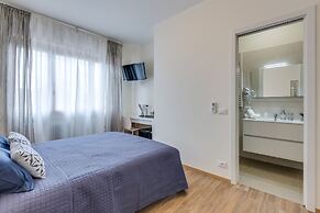 Rooms Vidar Train station