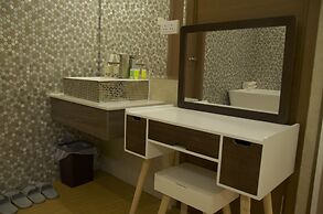 Whole Sunshine International Hotel