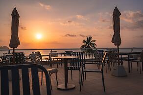 Baan Jai Dee Beach Front Hotel