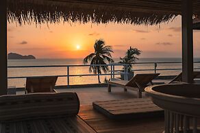 Baan Jai Dee Beach Front Hotel