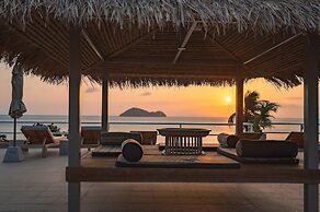 Baan Jai Dee Beach Front Hotel