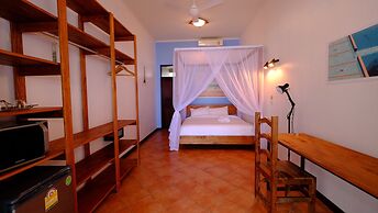 Baan Jai Dee Beach Front Hotel