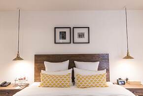 Hotel Roadhouse, Kathmandu - contemporary boutique hotel