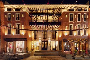 Hotel Roadhouse, Kathmandu - contemporary boutique hotel