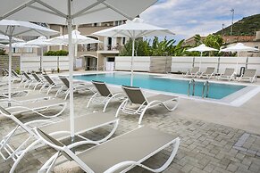 Notos Luxury Studios