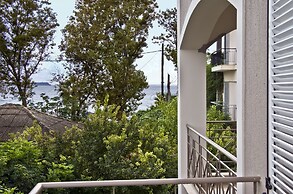 Notos Luxury Studios