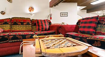 Evergreen Valley Inn by Coolvacay